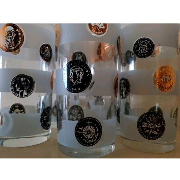 Set Of 7 Vintage Frosted Coin Design High Ball BarGlasses 22 kt Gold Rim Display - Picture 3 of 6